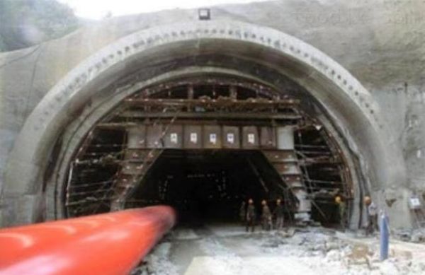 隧道項(xiàng)目逃生管道